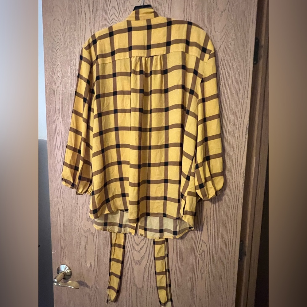 Chic Yellow Plaid Button Down Shirt